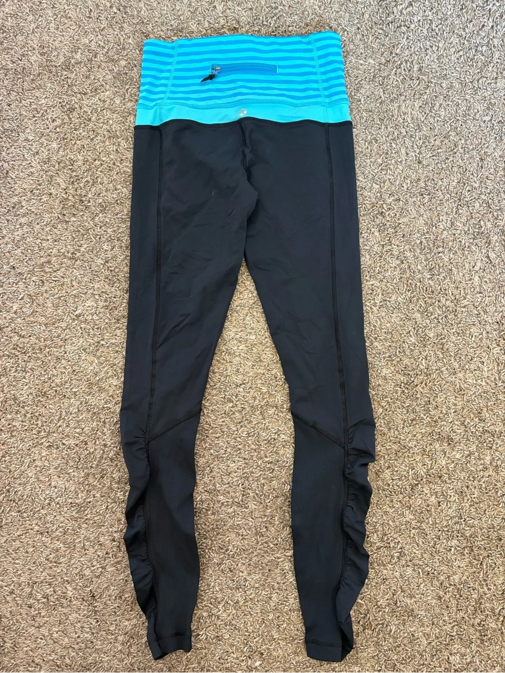 Lululemon Run Inspire Tight Reflective Ruffles Black Blue Rear Zip Sz 4